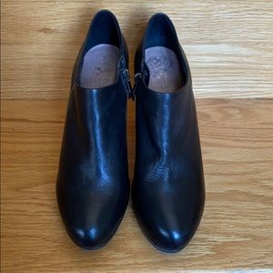 Vince Camuto Elvin Bootie